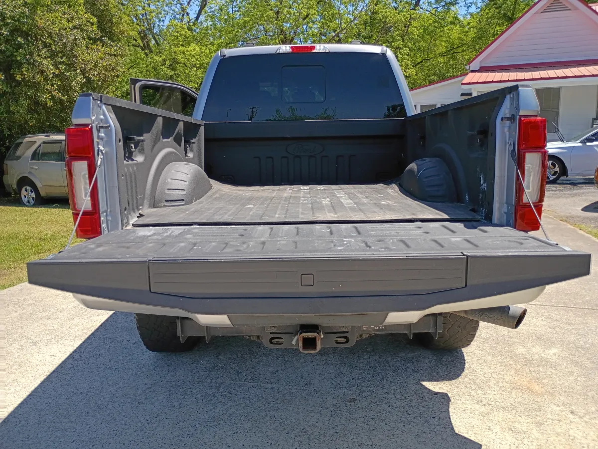 2020 Ford F250 — image 9
