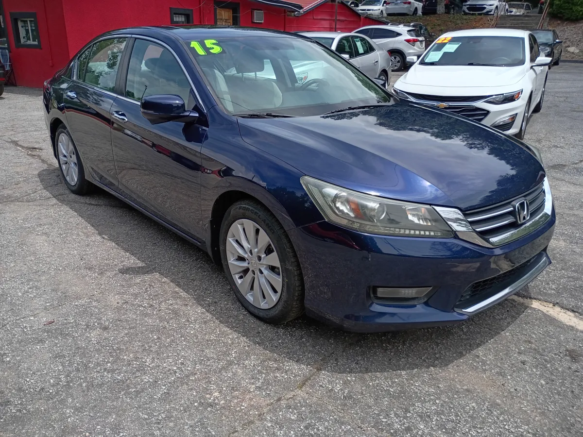 2015 Honda Accord — image 2