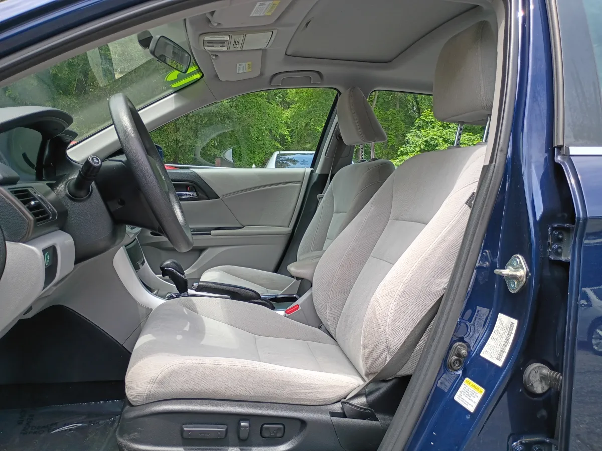2015 Honda Accord — image 6