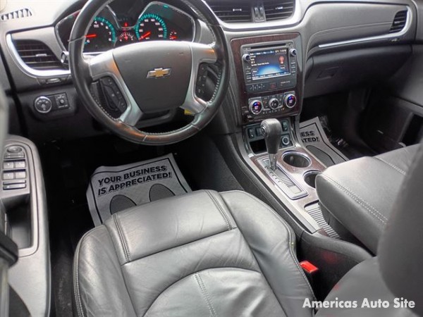 2017 Chevrolet Traverse — image 5