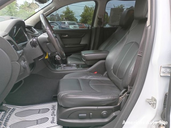 2017 Chevrolet Traverse — image 7