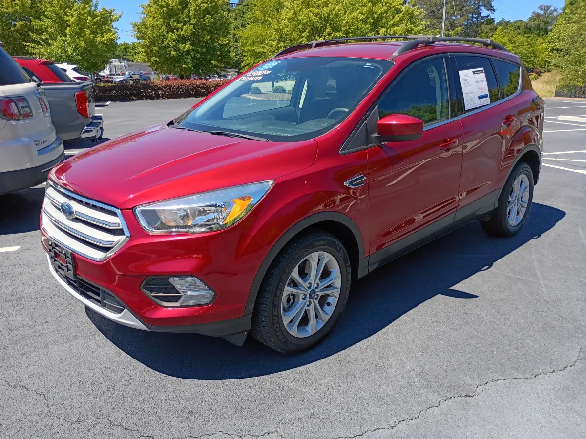 2018 Ford Escape — image 2