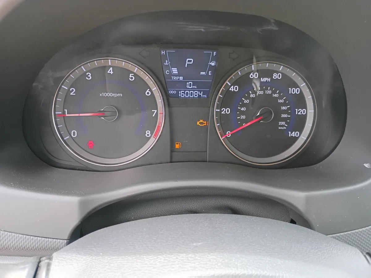 2012 Hyundai Accent — image 7