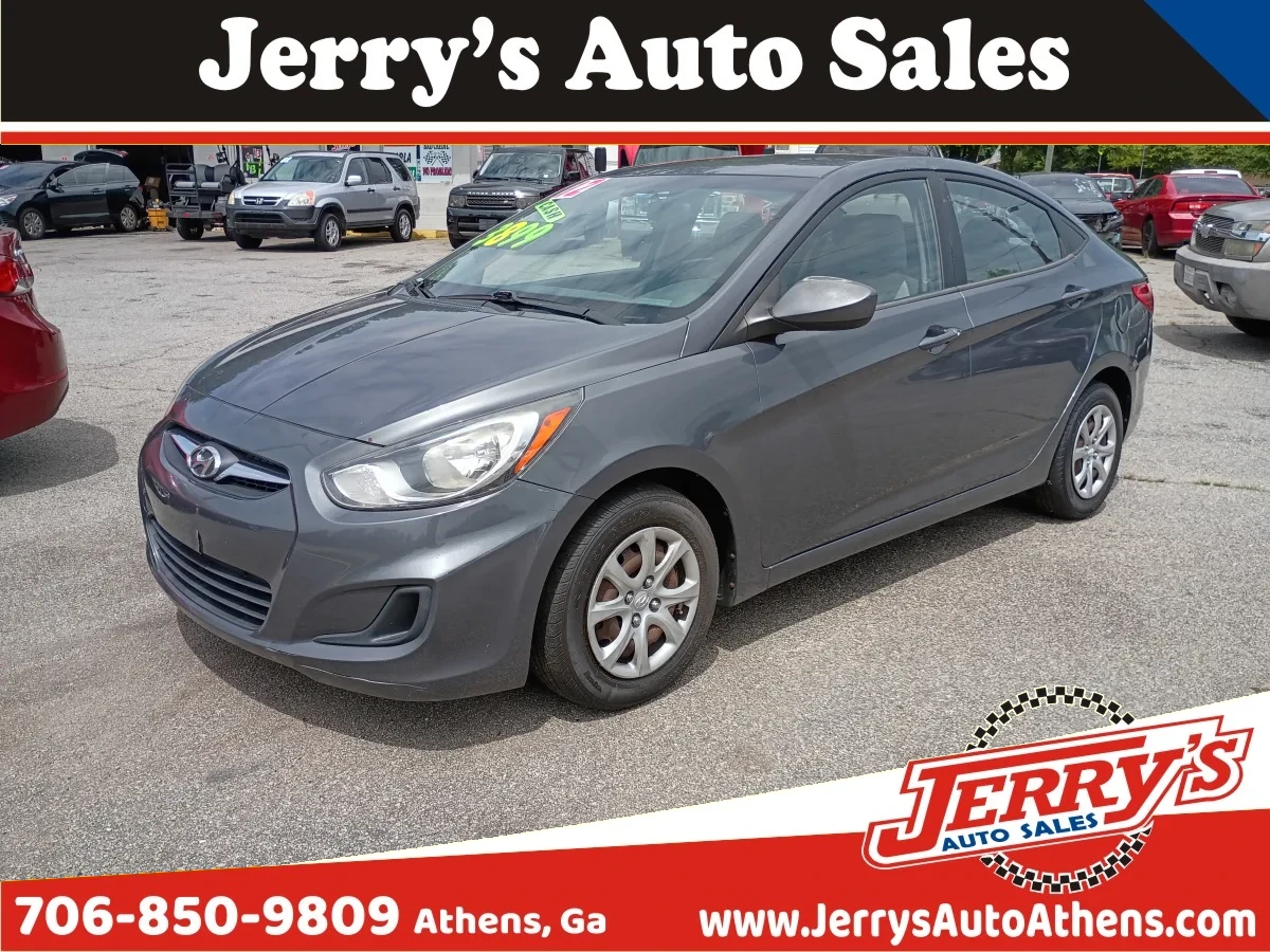 2012 Hyundai Accent — image 1