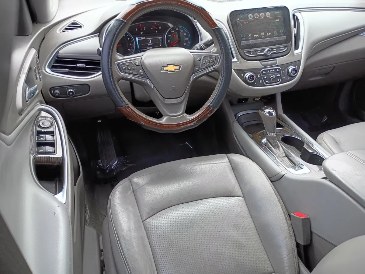 2016 Chevrolet Malibu — image 4