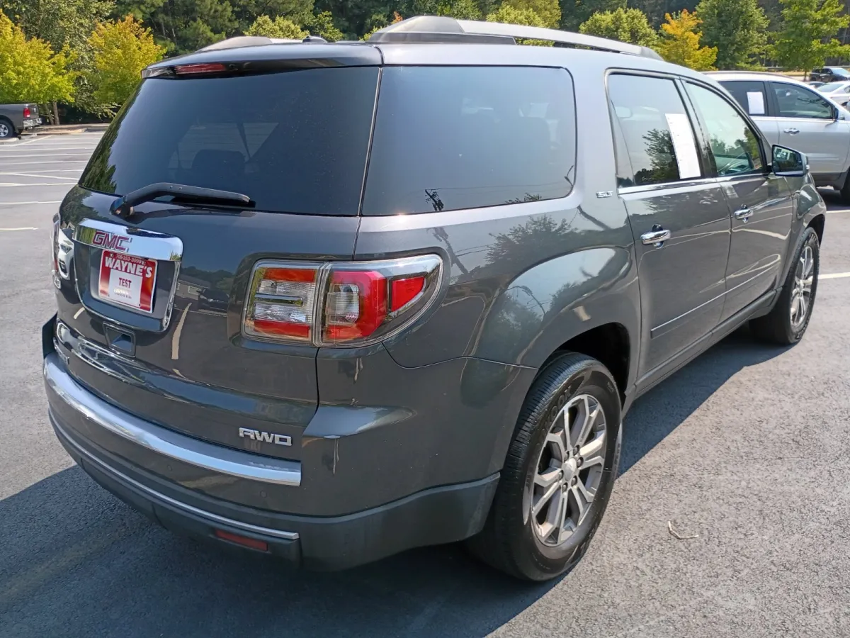 2013 GMC Acadia — image 3