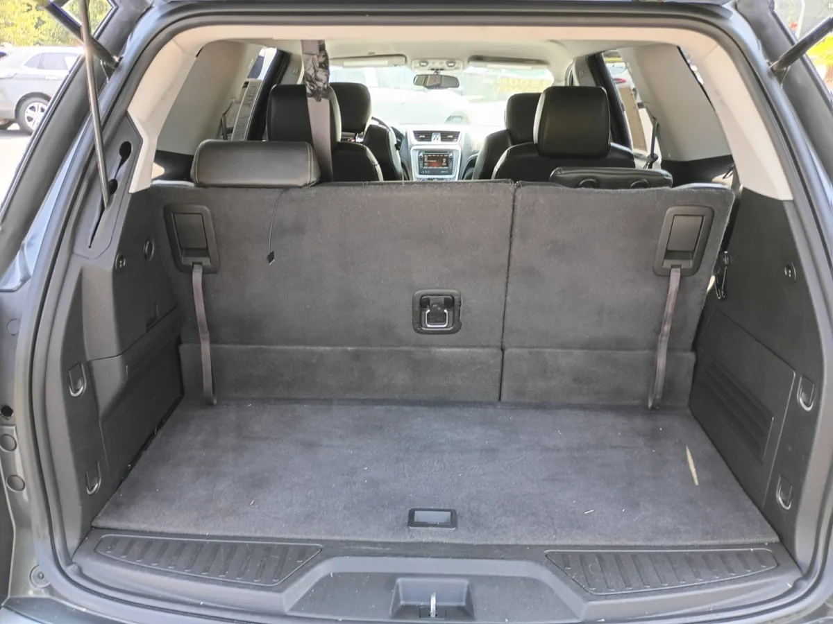 2013 GMC Acadia — image 4