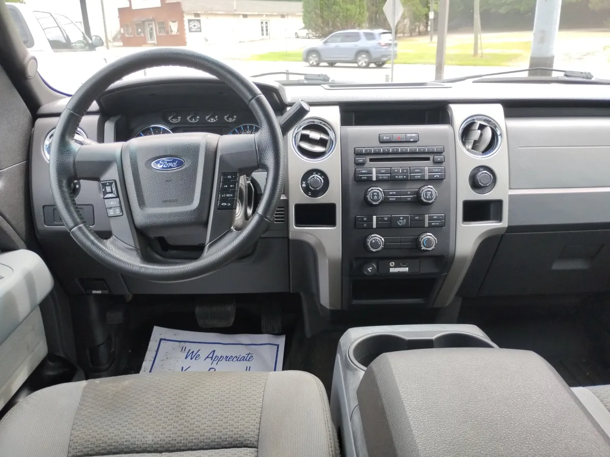 2012 Ford F150 — image 4