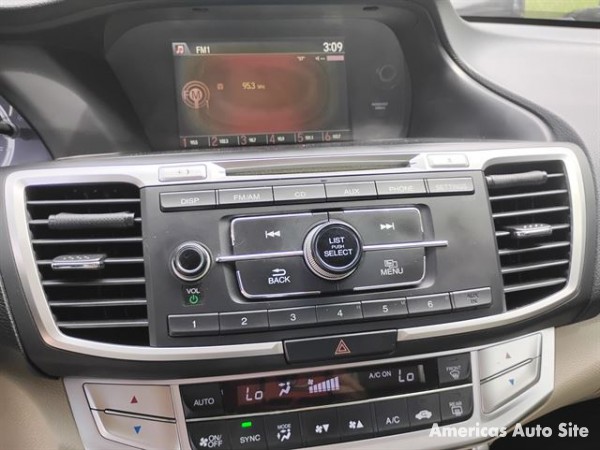 2015 Honda Accord — image 8