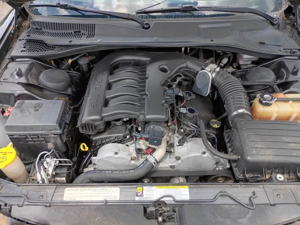 2010 Dodge Charger — image 10