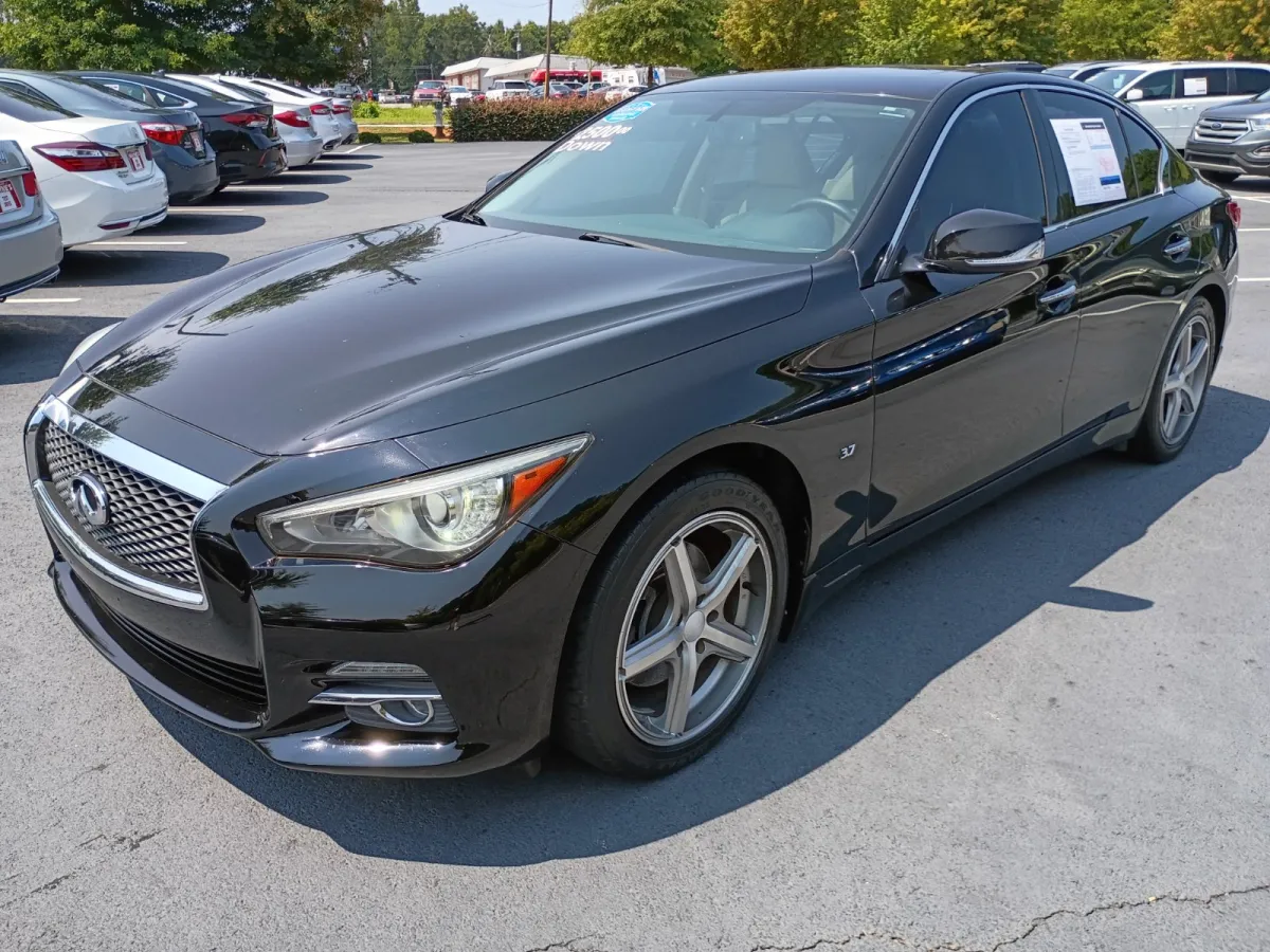 2014 Infiniti Q50 — image 2