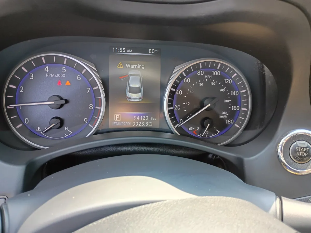 2014 Infiniti Q50 — image 7
