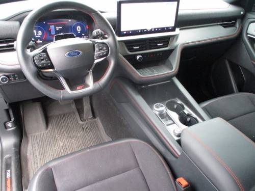 2025 Ford Explorer — image 6