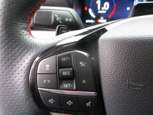 2025 Ford Explorer — image 15