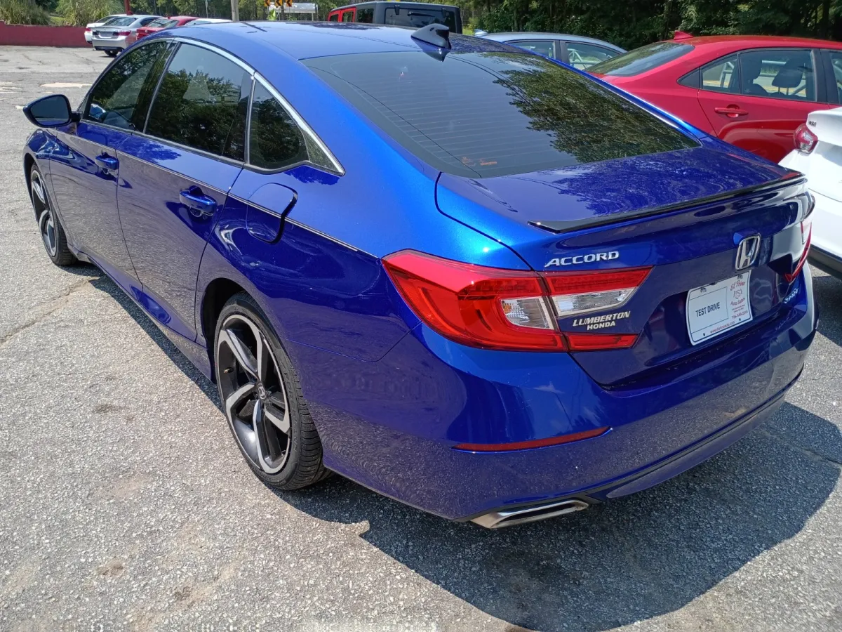 2021 Honda Accord — image 3