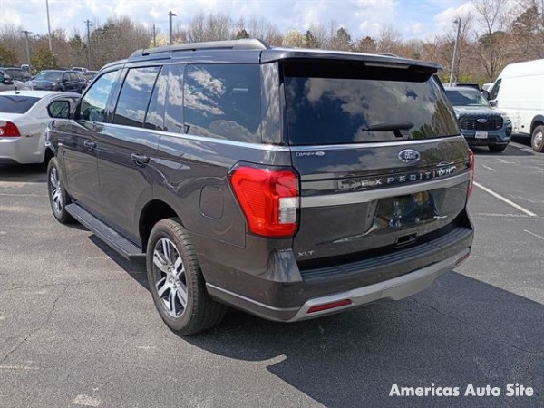 2024 Ford Expedition — image 3