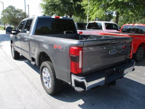 2023 Ford F250 — image 3