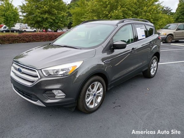 2018 Ford Escape — image 2
