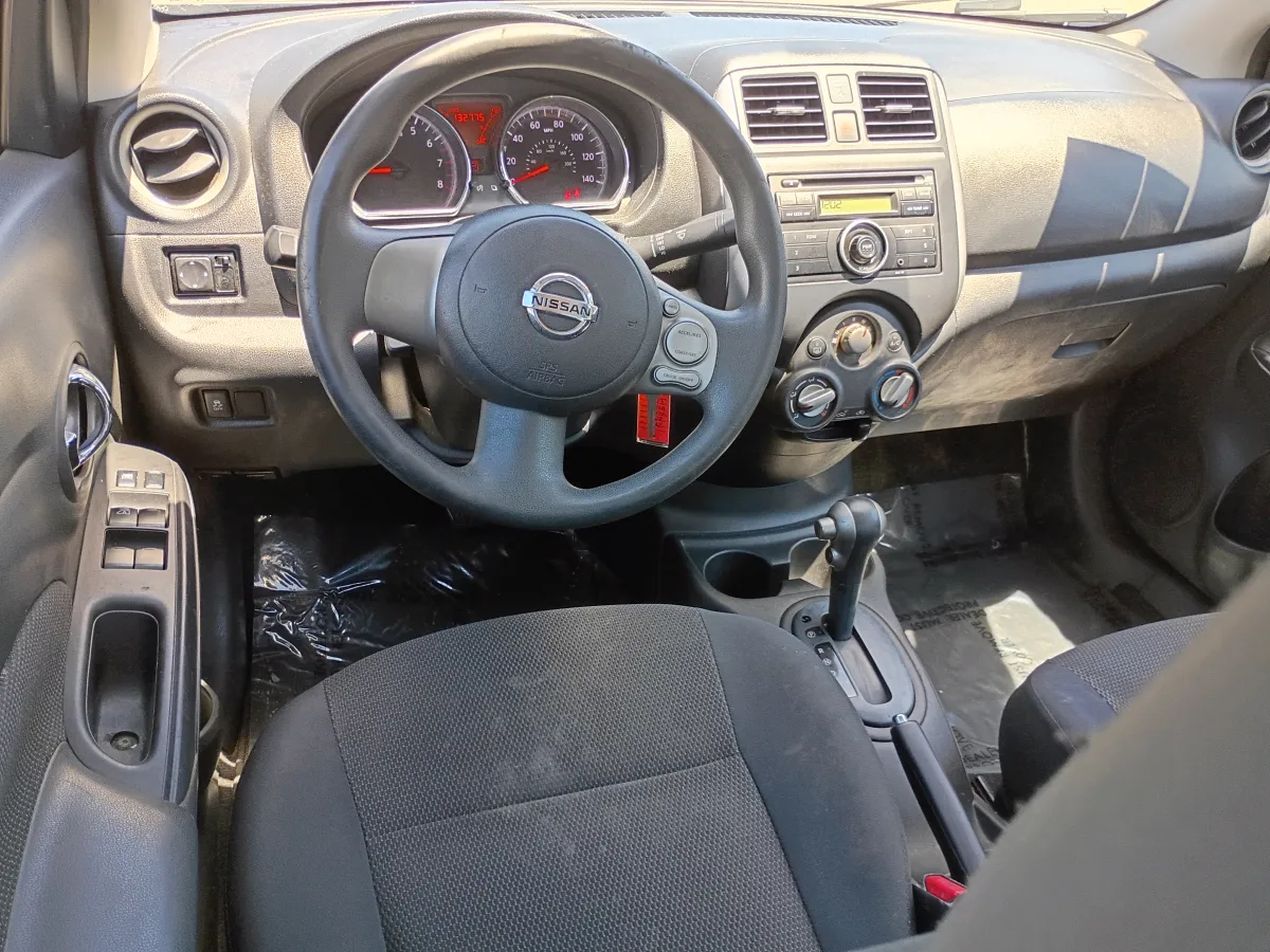 2013 Nissan Versa — image 4