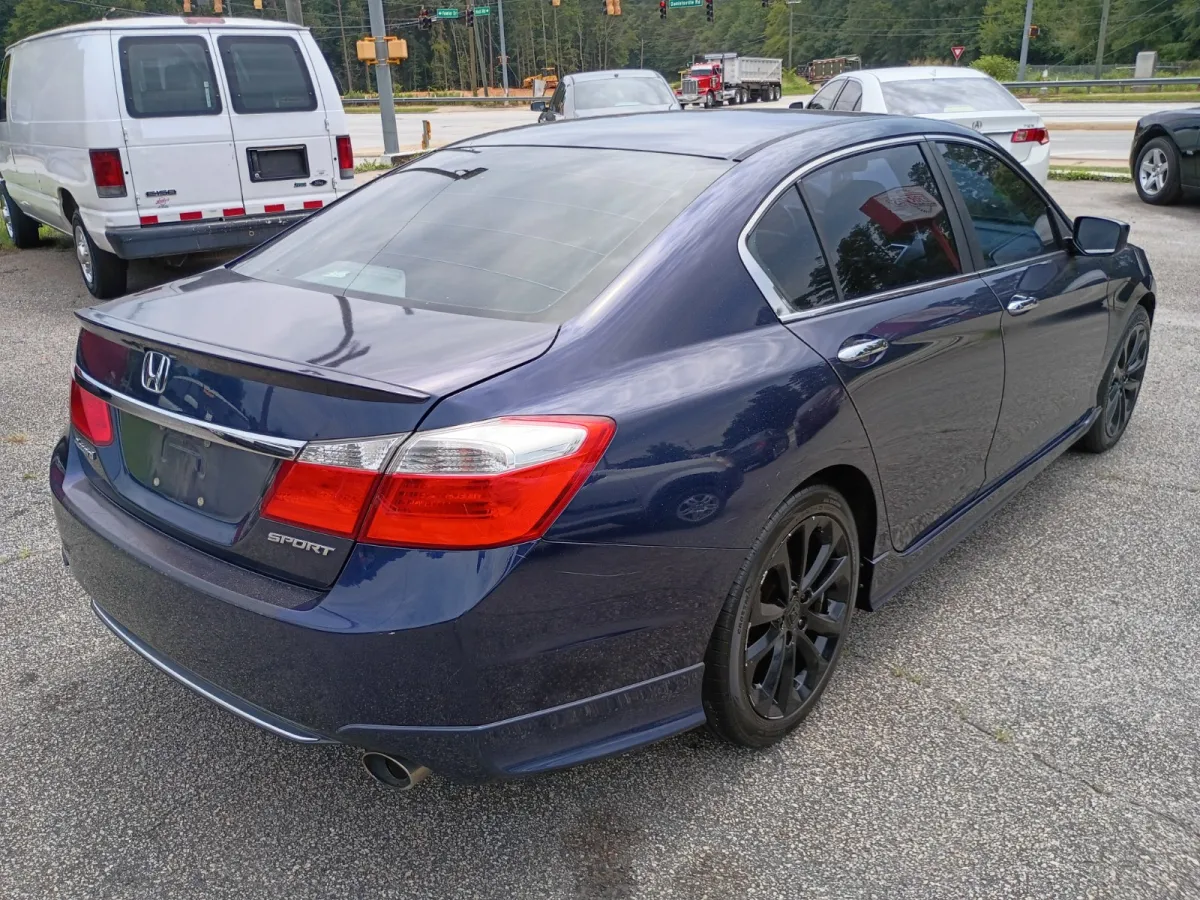 2013 Honda Accord — image 3