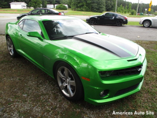 2011 Chevrolet Camaro — image 2