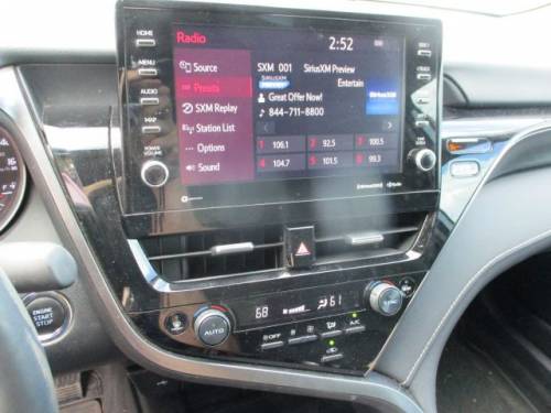 2021 Toyota Camry — image 8