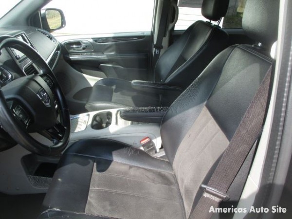 2019 Dodge Grand Caravan — image 6
