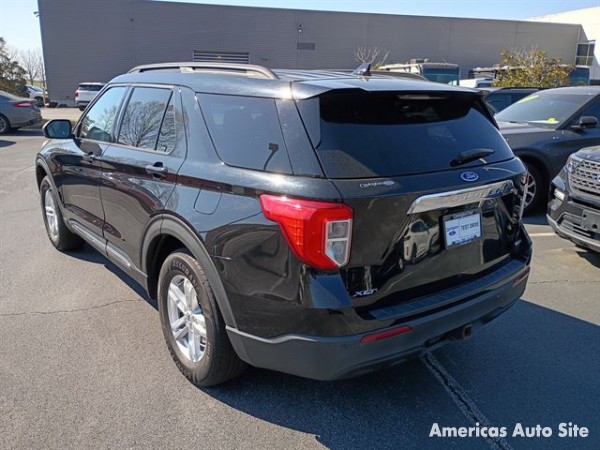 2020 Ford Explorer — image 3