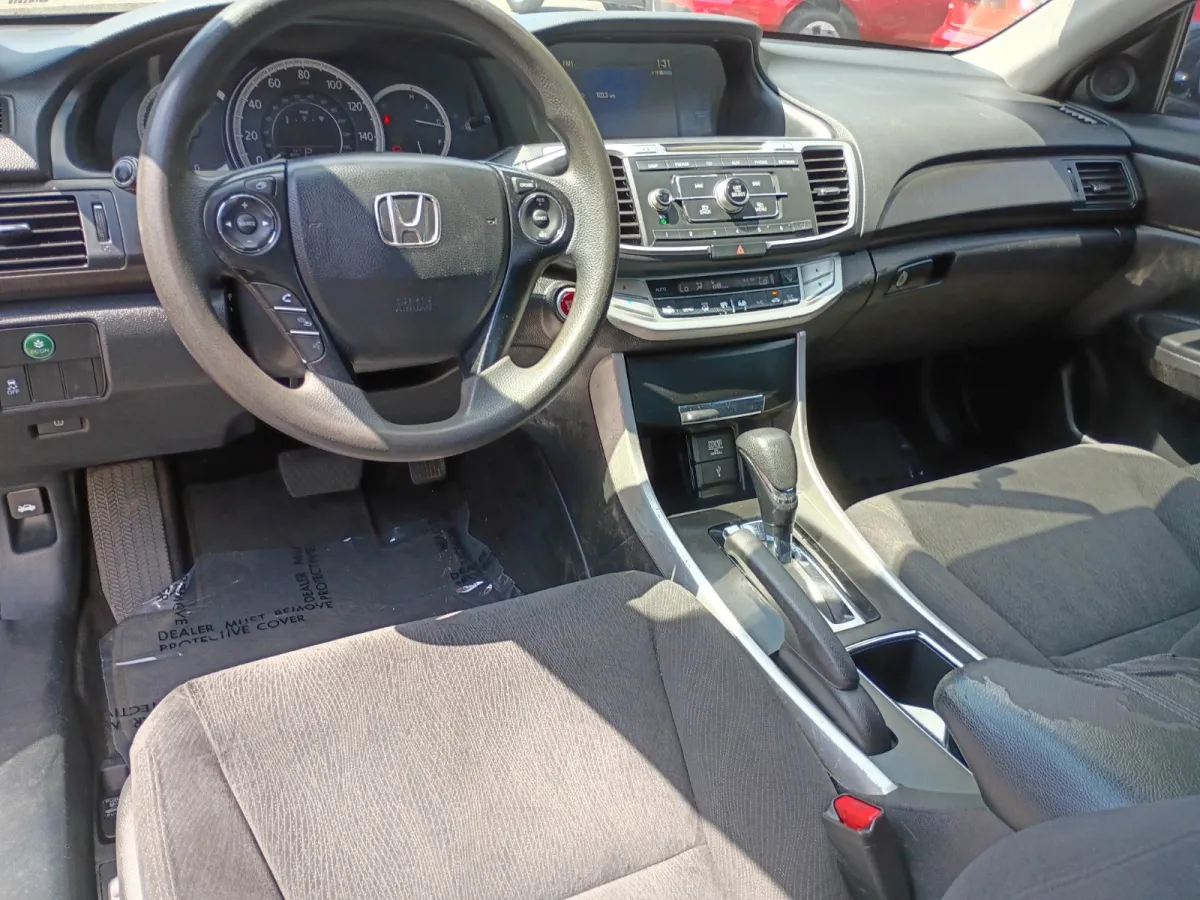 2015 Honda Accord — image 4
