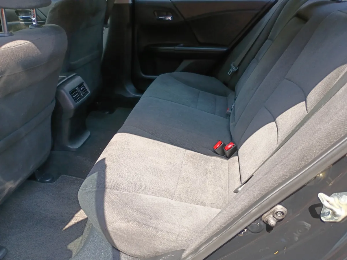 2015 Honda Accord — image 5