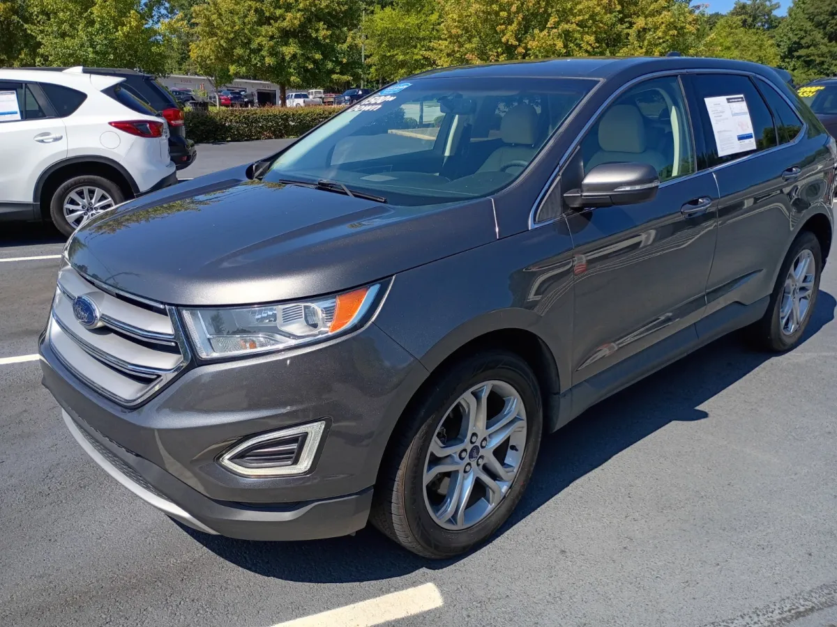 2016 Ford Edge — image 2
