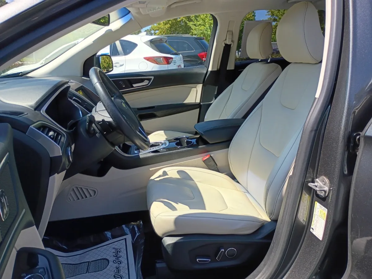 2016 Ford Edge — image 7