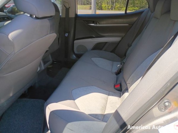 2019 Toyota Camry — image 5