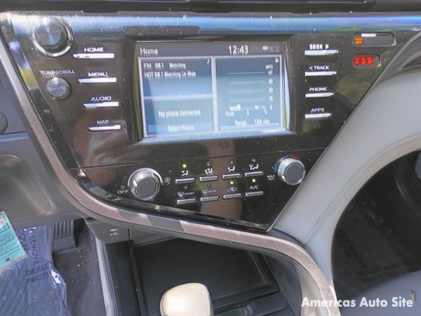 2019 Toyota Camry — image 8