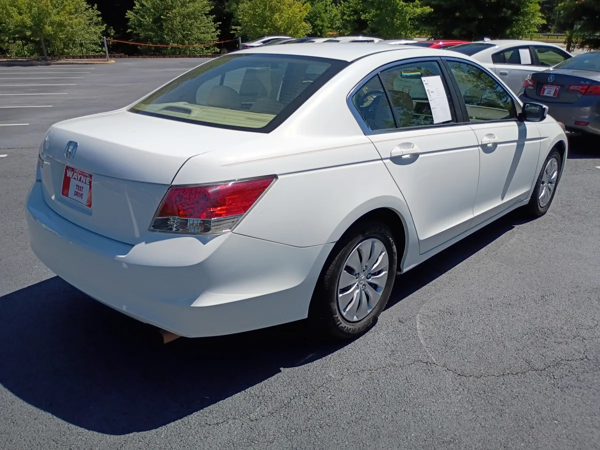 2010 Honda Accord — image 3