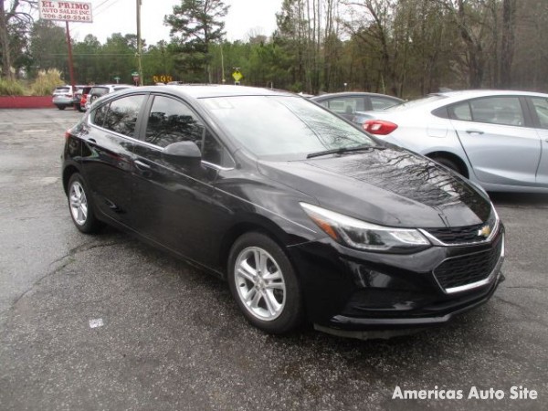 2018 Chevrolet Cruze — image 2
